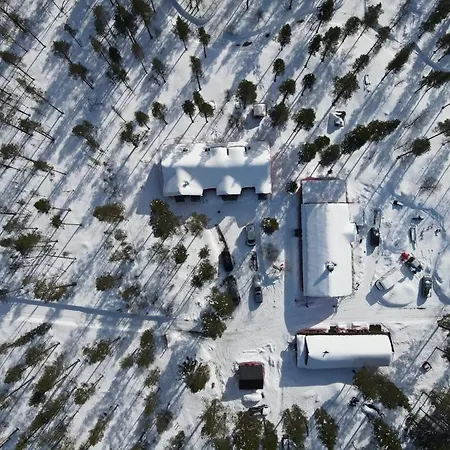 Kyroen Loma 营地 *